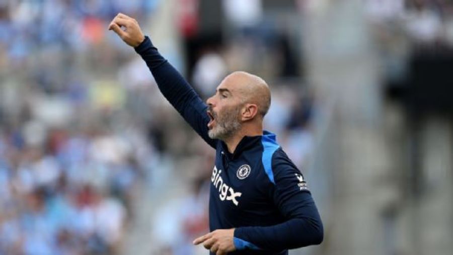 Pelatih Chelsea, Enzo Maresca berharap timnya dapat lebih kuat jika kebobolan (Darren Walsh/Chelsea FC via Getty Images)