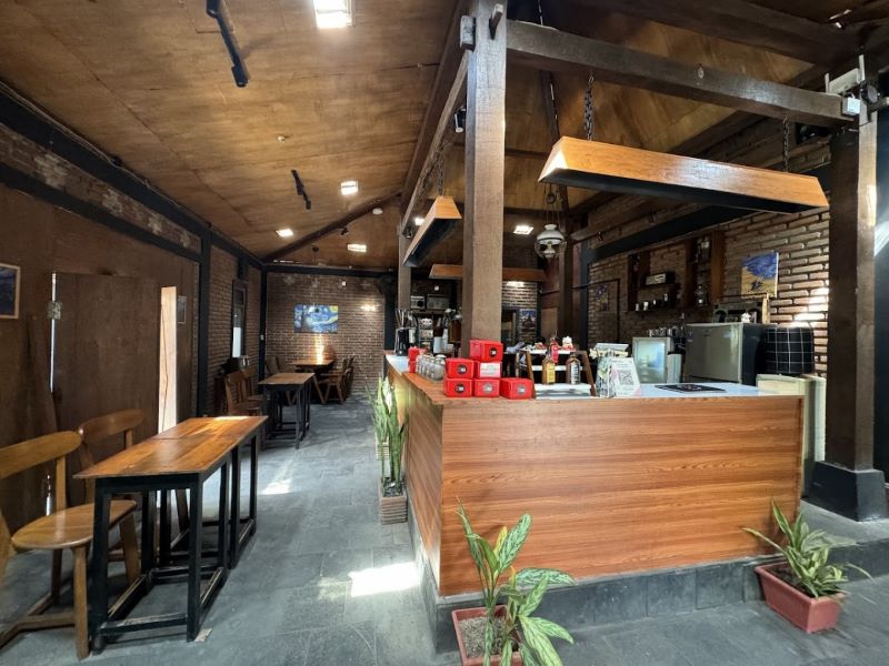 Batamera Coffee and Cascara, coffee shop unik yang menyajikan minuman fermentasi kulit kopi.
