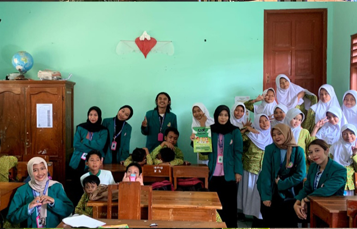 TUTUR ANDIL: Mahasiswa KKN UST ikut memberikan pendidikan terkait bullying di MIM Kenteng, Kulon Progo belum lama ini.DOKUMENTASI KANKEMENAG KULON PROGO&nbsp;