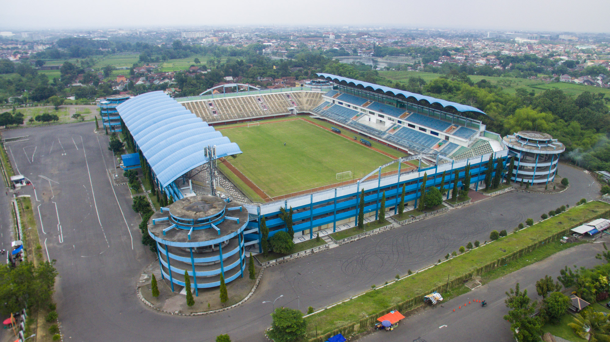 Kandang PSS Sleman Maguwoharjo International Stadium (MagIS) sebelum direnovasi.
