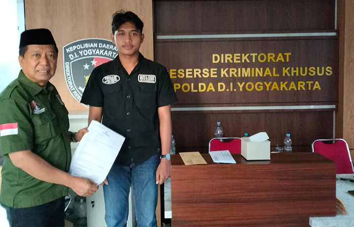 PROSES HUKUM: Ketua DPW PKB DIY Agus Sulistiyono berada di Ditreskrimsus Polda DIY guna melaporkan Lukman Edy terkait tindakan pencemaran nama baik partai.