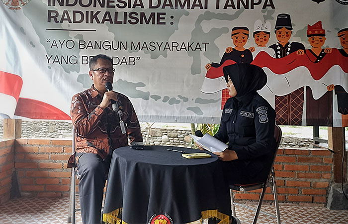 Suasana diskusi bertajuk &ldquo;Indonesia Damai Tanpa Radikalisme&rdquo; bersama Polda DIY di Sleman, Rabu (31/7).
