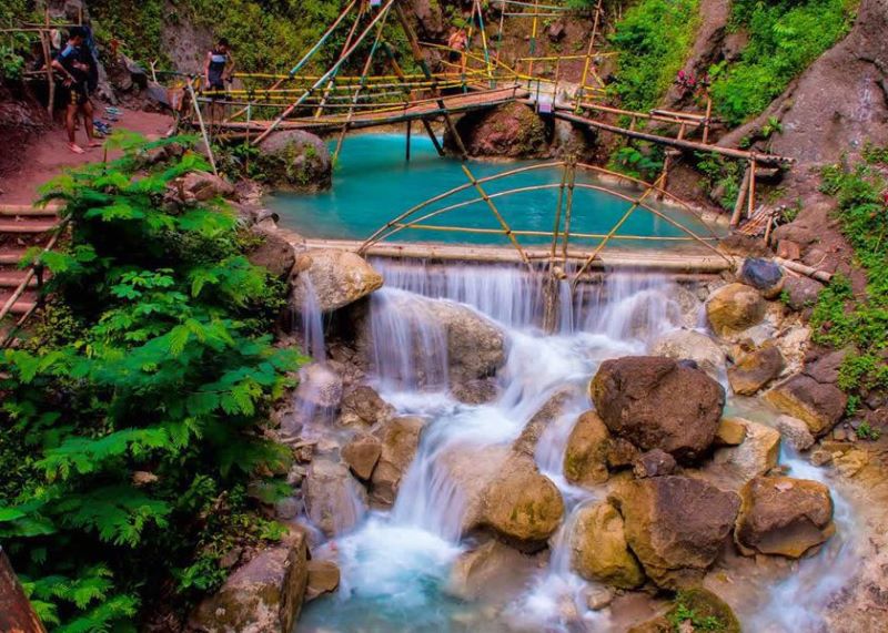 Air terjun bernama Kedung Pedut Girimulyo Kulon Progo.