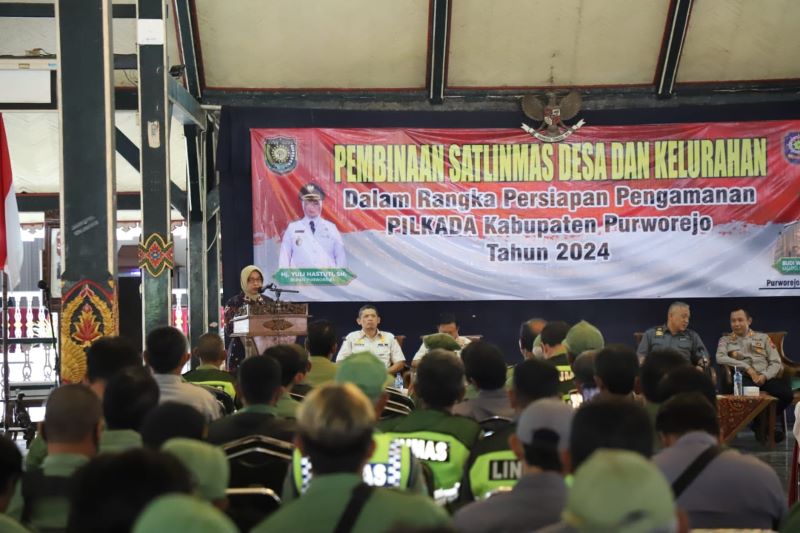 Anggota Linmas di Kabupaten Purworejo dipersiapkan untuk hadapi Pilkada Serentak 2024.