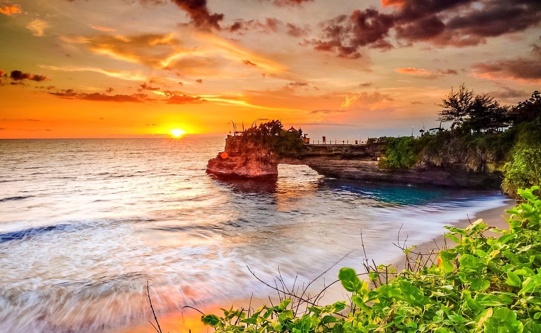 Spot sunset di Yogyakarta yang wajib dikunjungi.   (jackalholidays.com)
