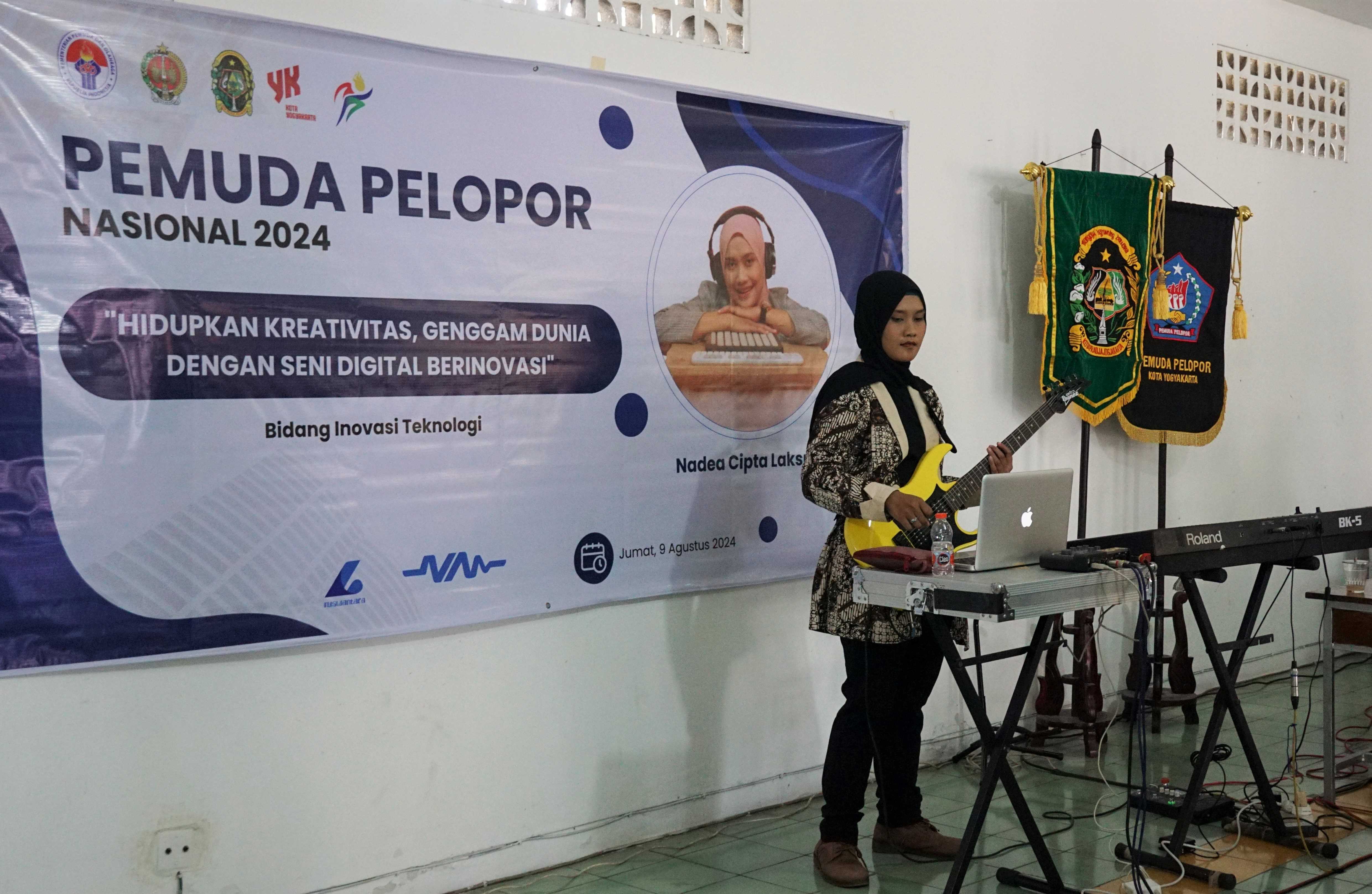 Banyak masyarakat yang belum mengoptimalkan gawai teknologi digital. Padahal dengan mengoptimalkan teknologi digital