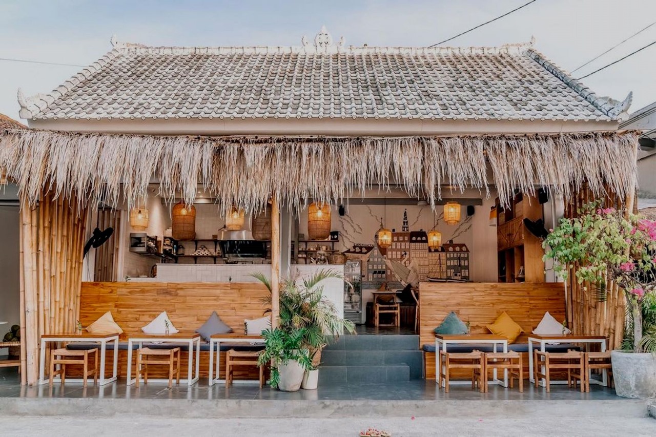 Restoran dengan nuansa Bali di Yogyakarta.   (ministryofvillas.com)