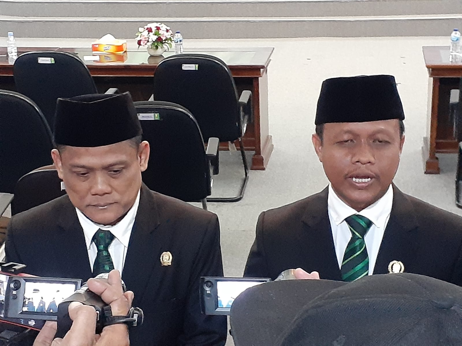 Anggota DPRD Kota Jogja terpilih dari PKB, Solihul Hadi dan Eko Djoko Widiyatno saat ditemui seusai pelantikan, Senin (12/8/2024).  (IWAN NURWANTO/Radar Jogja)