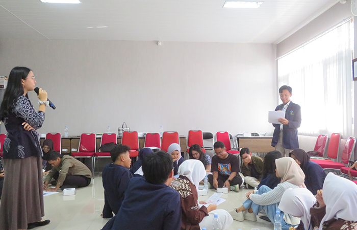 ANTUSIAS: Sesi pelatihan terkait pencegahan perkawinan anak yang dilakukan tim dosen psikologi UNY kepada siswa-siswi SMA dan SMK di Jogja (18/8).Dokumentasi UNY&nbsp;
