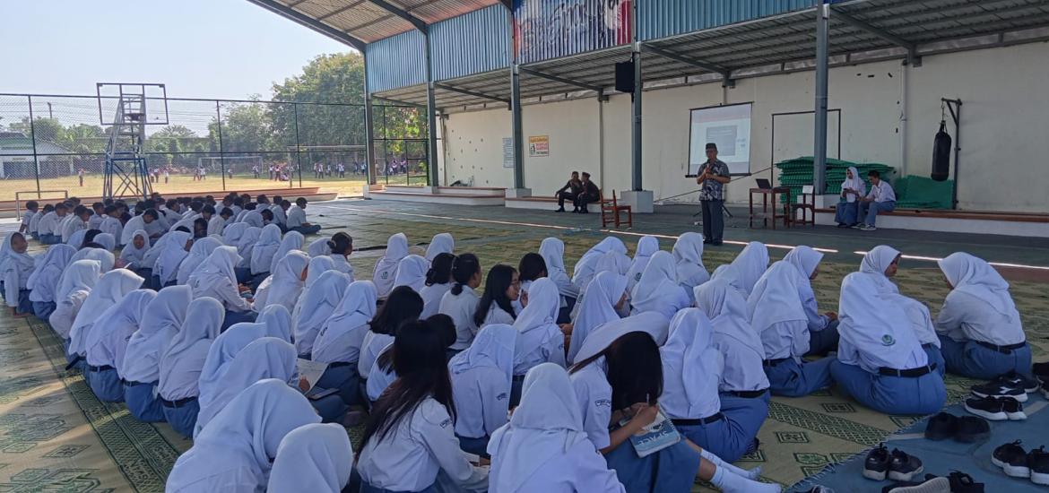 BIAR PAHAM - Siswa mengikuti kegiatan penyuluhan perkawinan salah satu sekolah di wilayah Bantul belum lama ini  (Doc Kankemenag Bantul untuk Radar Jogja)