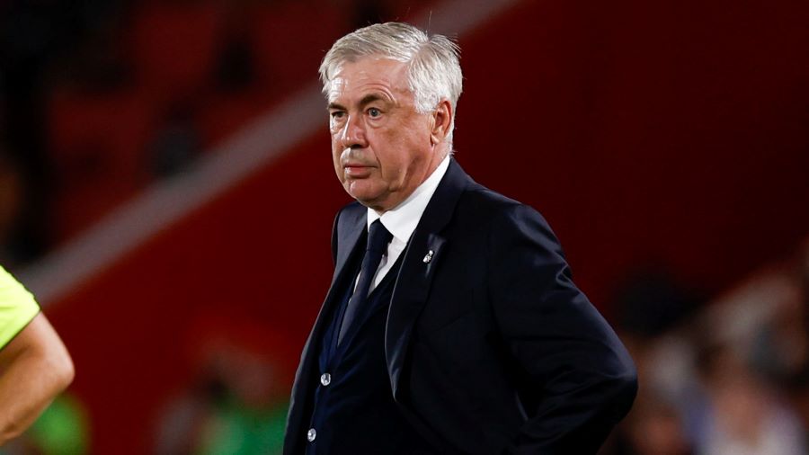 Carlo Ancelotti mengaku sedih dan kecewa setelah kekalahan atas Barcelona di partai final supercopa de espana (real madrid)