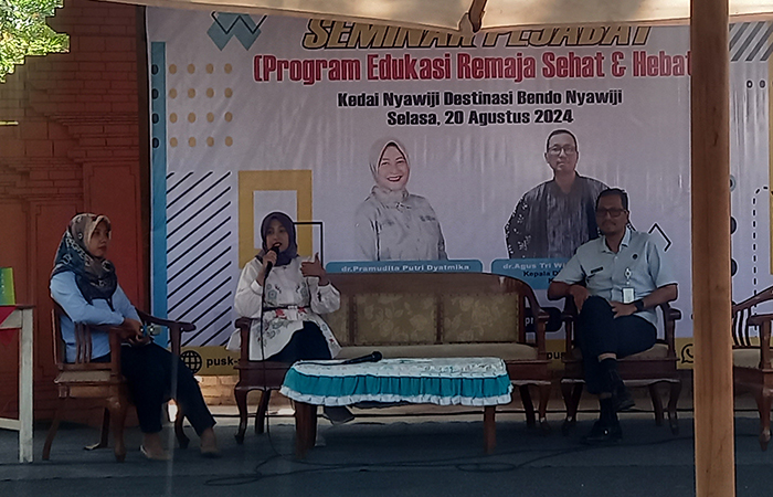 FOKUS: Pemaparan ahli soal remaja agar terhindar dari stunting di Kedai Destinasi Bendo Nyawiji, Trimurti, Srandakan Selasa (20/8/2024).