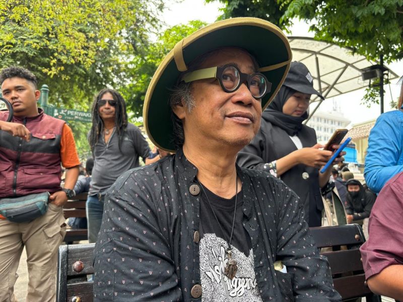Butet Kertaradjasa saat turun aksi ke Malioboro, Kamis (22/8/2024).