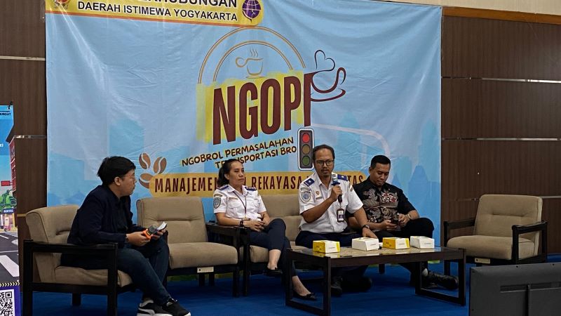 Sosialisasi dan Diskusi Keselamatan Lalu Lintas dan Angkutan Jalan di DIY 2024  di kantor Dinas Perhubungan DIY Jalan Babarsari, Sleman, kemarin (22/7).