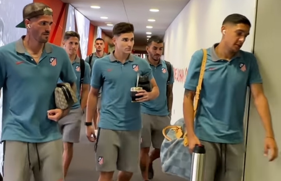 Julian Alvarez bersama penggaaa Atletico Madrid lainnya sebelum laga kontra Girona di Wanda Metropolitano (ig atleticodemadrid)