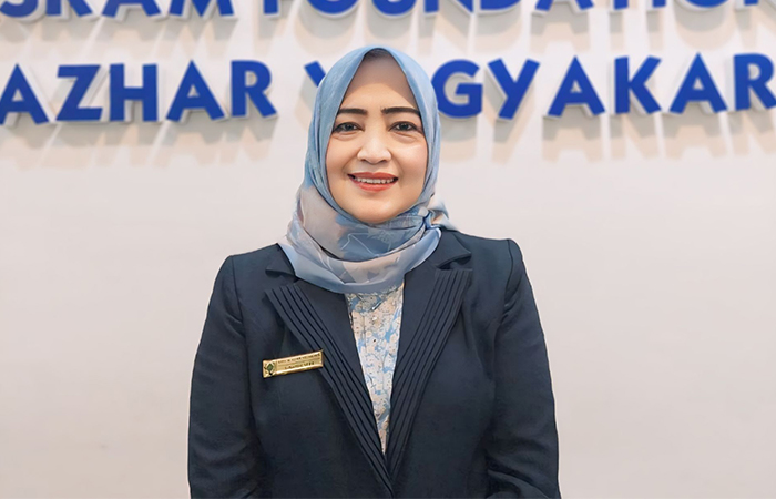 Suhartini.