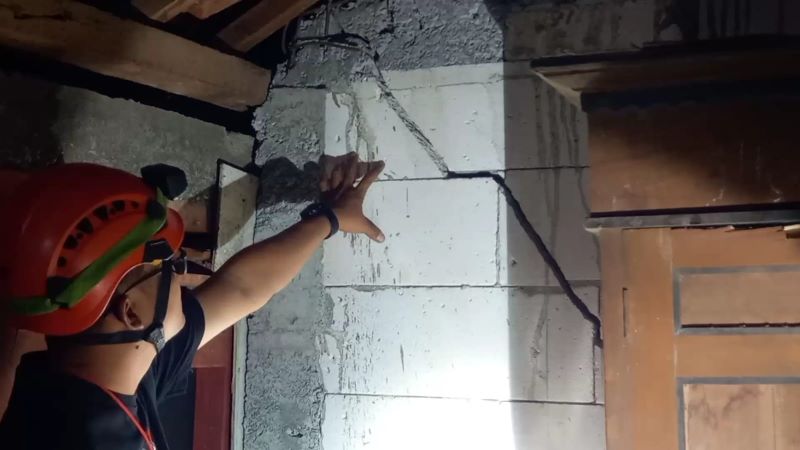 Salah satu rumah warga yang terdampak Gempa 5,8 Magnitudo di Kalurahan Pacarejo, Semanu, Gunungkidul.