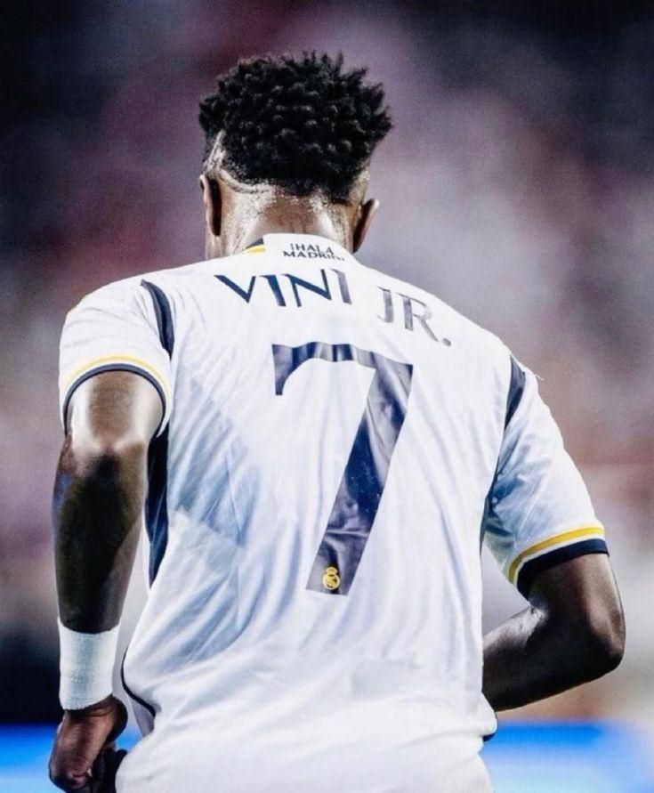 Vinicius Jr pemain sepak bola yang memiliki prestasi yang luar biasa