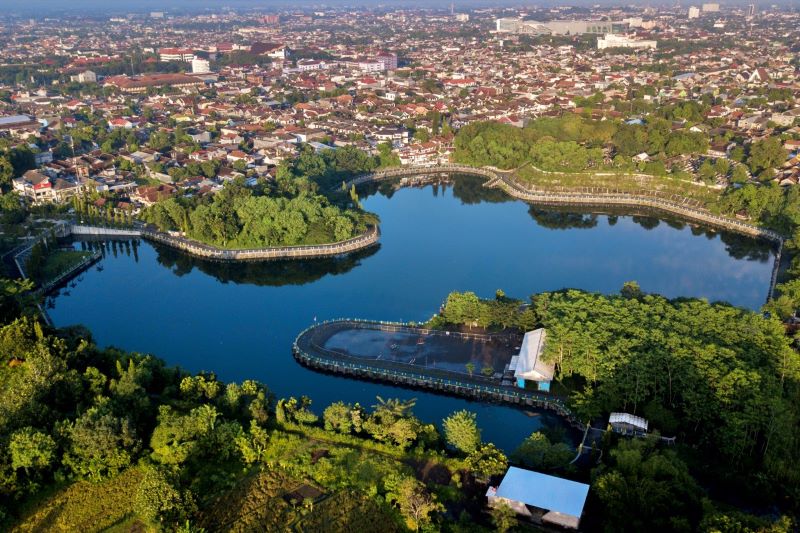 Embung Tambakboyo Yogyakarta, area sport dan memancing dengan panorama indah nan syahdu.