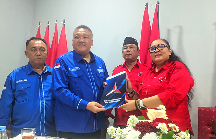 PENJAJAKAN: Pertemuan antara DPC Demokrat dan DPC PDIP Gunungkidul saat memutuskan untuk berkoalisi pada Pilkada 2024.&nbsp;