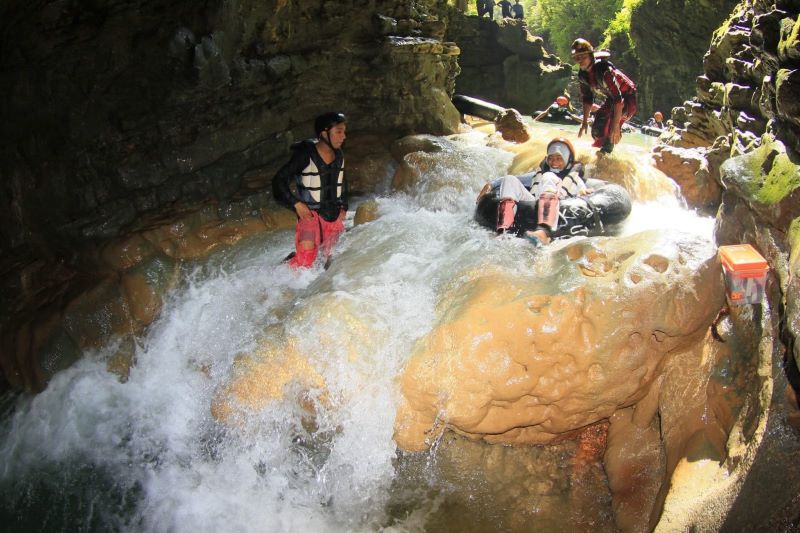 Cave tubung di Jogja.