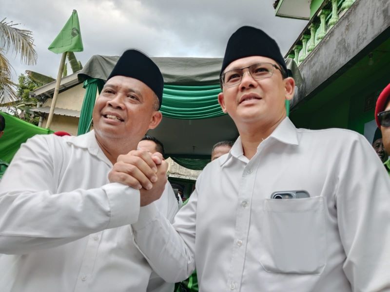 Harda Kiswaya dan Danang Maharsa