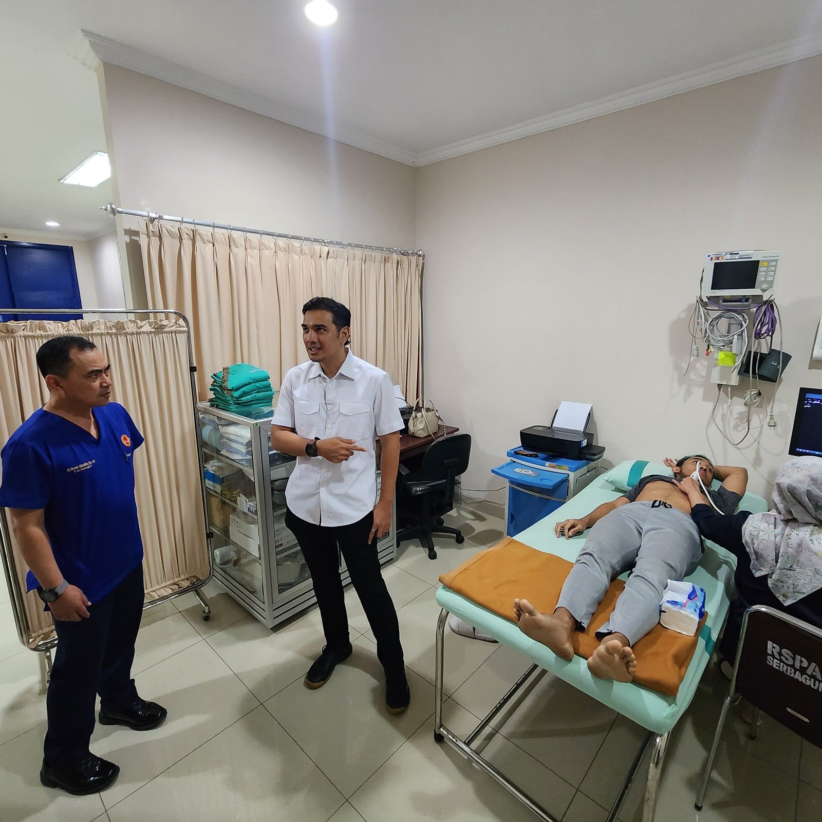 Pemeriksaan kesehatan atlet di RSPAU dr. Suhardi Hardjolukito.