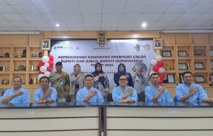 AKUR: Ketiga bakal pasangan calon Pilkada Gunungkidul 2024 menjalani tes kesehatan di RSUD Wonosari, kemarin (30/8).