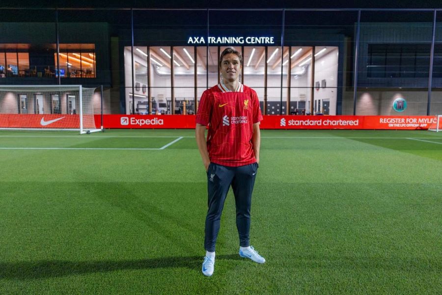 Federico Chiesa resmi berseragam Liverpool (liverpoolfc)