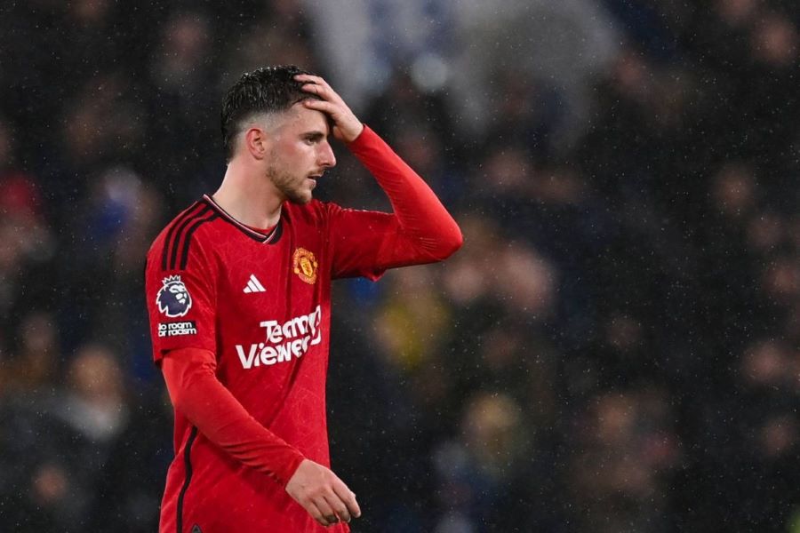 Mason Mount kembali dibekap cedera dan dipastikan absen dalam beberapa pertandingan Manchester United (getty)