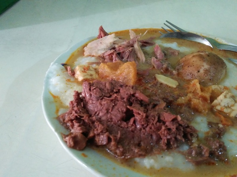 Bubur gudeg, salah satu pilihan sarapan di Jogja.