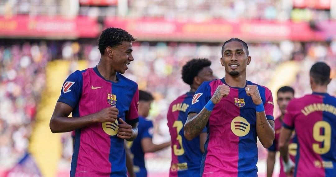 Selebrasi Raphinha usai mencetak gol ke gawang Real Valladolid dalam pesta gol Barcelona (ig fcbarcelona)
