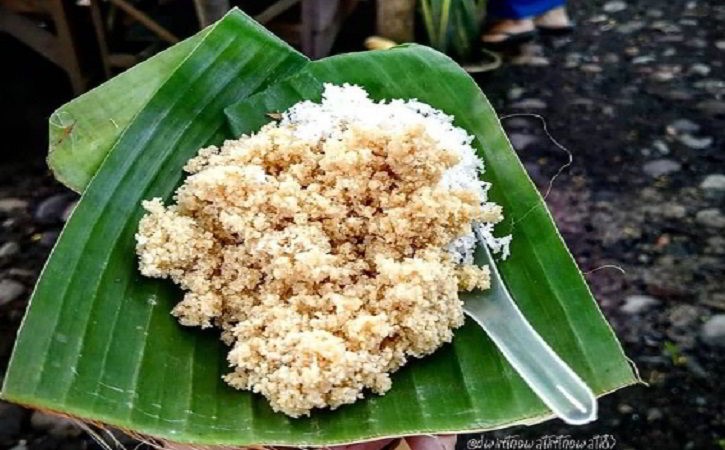 Sepincuk nasi tiwul, kuliner tradisional berbahan baku singkong.