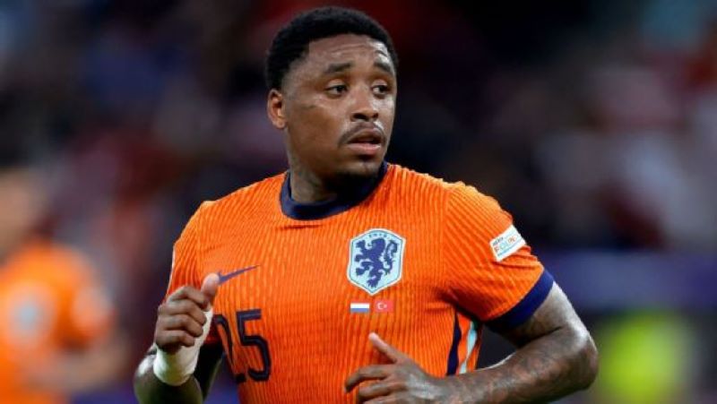 Pemain muda Belanda, Steven Bergwijn hengkang ke tim Saudi Pro League dan membuat Ronald Koeman marah (getty)
