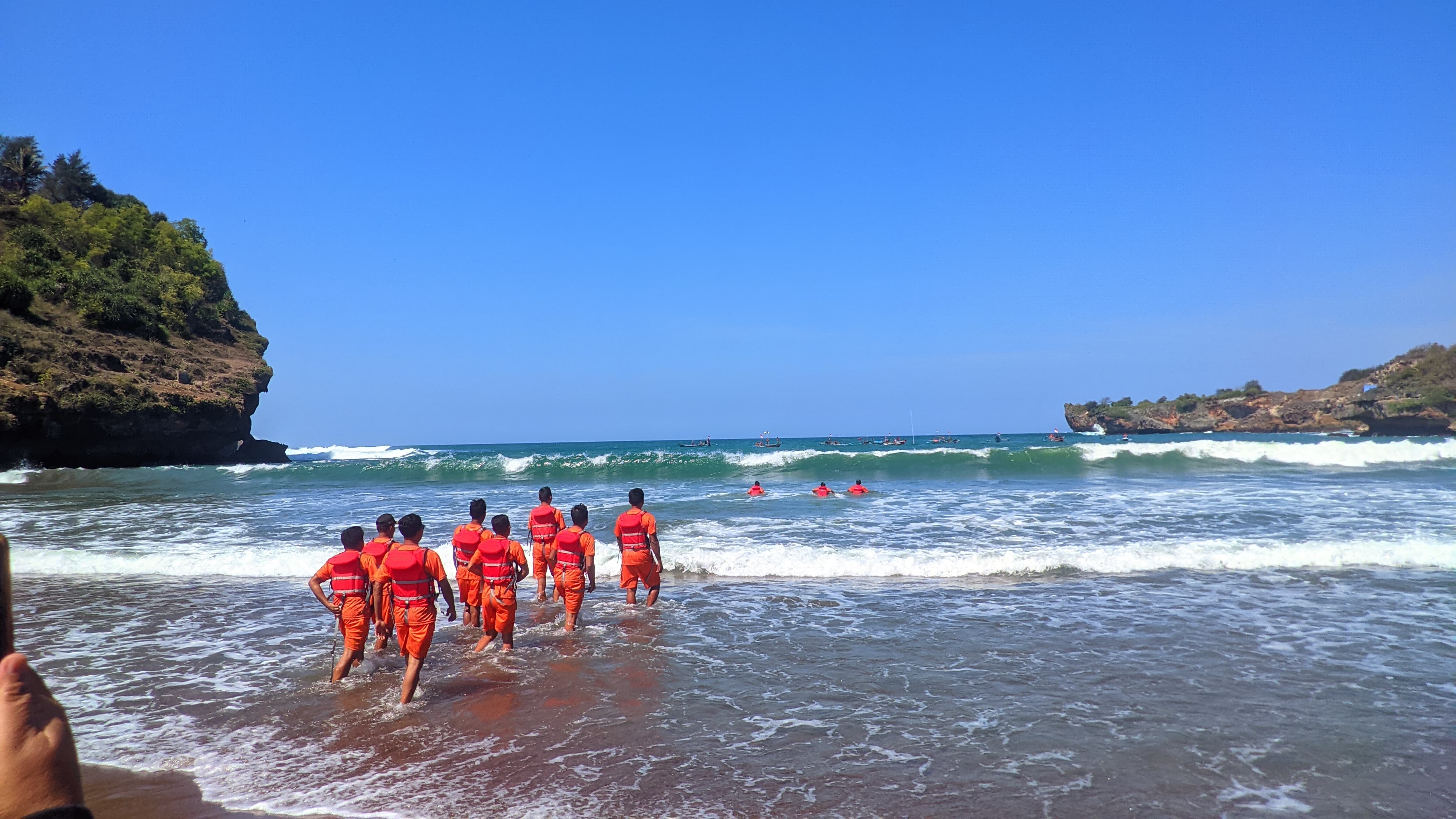 DAYA TARIK: Objek wisata Pantai Baron, di Kalurahan Kemadang, Tanjungsari, Gunungkidul menjadi salah satu lokasi favorit wisatawan.  &nbsp;