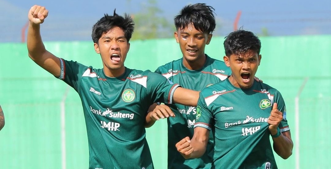 Selebrasi  penggawa Persipal Palu usai kalahkan Persewar Waropen (ig persipal_palu)
