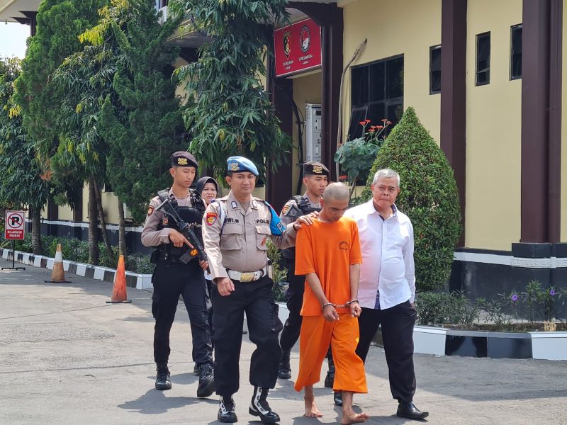 MENUNDUK: Warga Candimulyo berinisial AS, 19 ditangkap polisi karena melakukan tindak pidana kekerasan seksual kepada anak di bawah umur.