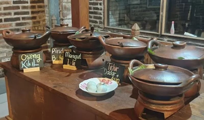 Hidangan di Omah Jowo Resto