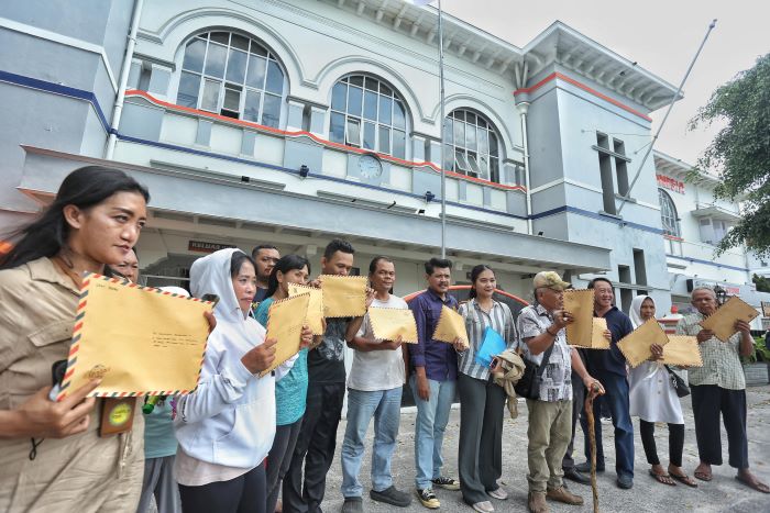 MOHON KEADILAN: Aliansi Bong Suwung Jogjakarta menyurati Presiden Joko Widodo, memohon keadilan terkait rencana sterilisasi yang dilakukan PT KAI.