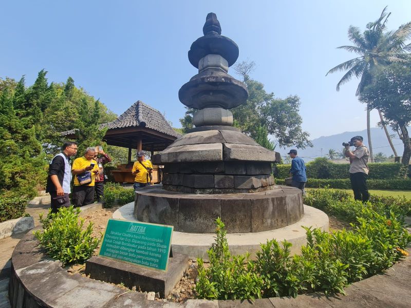 BERDIRI KOKOH: Inilah penampakan struktur catra hasil rekonstruksi Theodore van Erp. Dipasang pada stupa induk sekitar 1910, lalu dibongkar kembali.