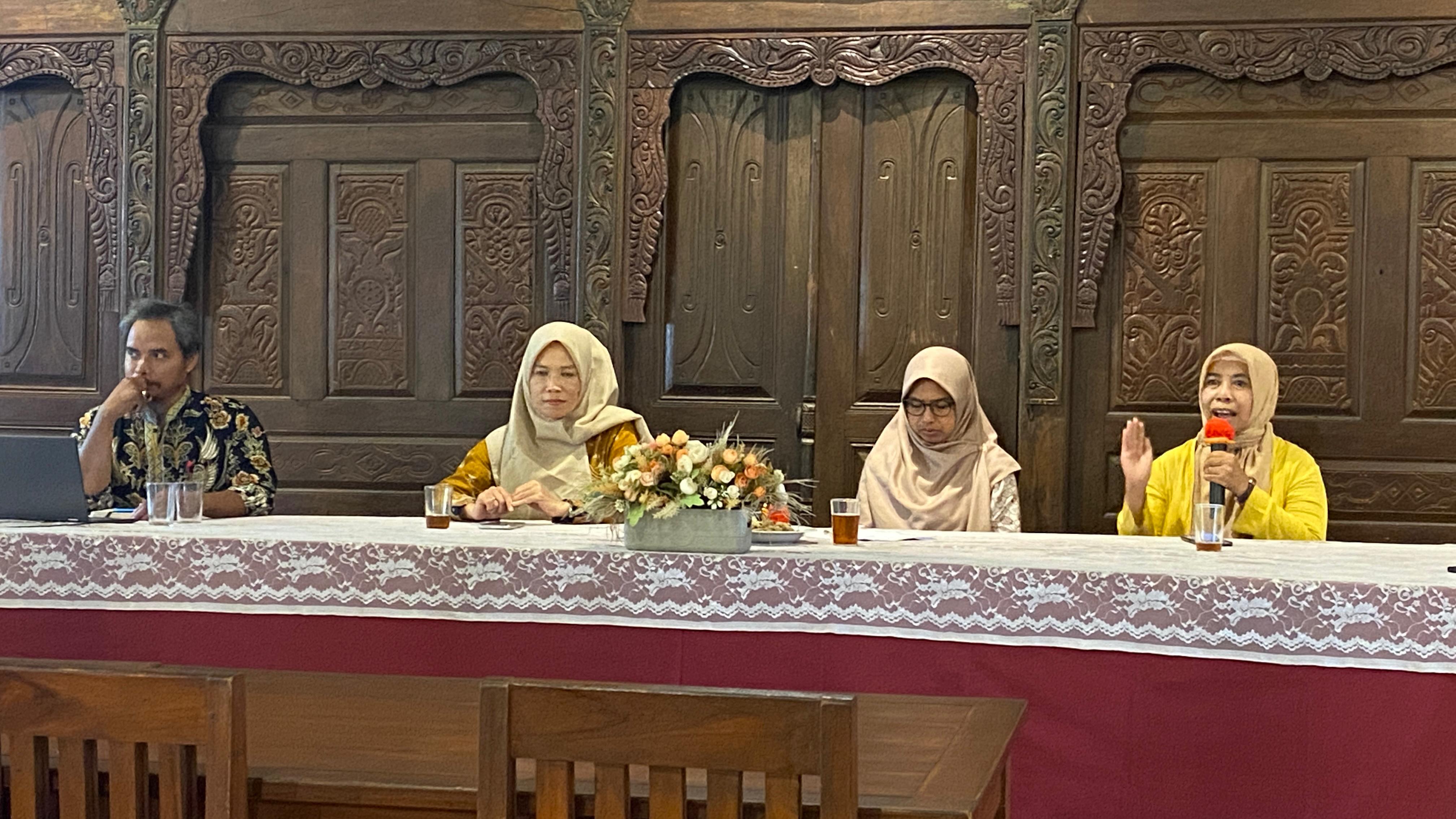 Diskusi Akses Energi yang Berkeadilan Bagi Masyarakaf Pedesaan yang digagas Lembaga Advokasi Konsumen Rentan di Jogja, Selasa (10/9/2024).  (AGUNG DWI PRAKOSO / RADAR JOGJA)  &nbsp;