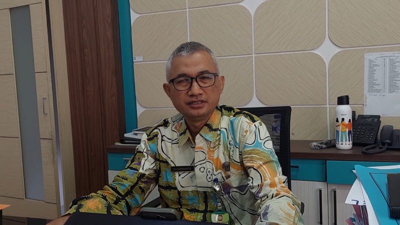 Kepala Badan Kepegawaian Pendidikan dan Pelatihan (BKPP) Kulon Progo Sudarmanto, saat ditemui Radar Jogja di ruang kerjanya, Kamis (12/9/2024).