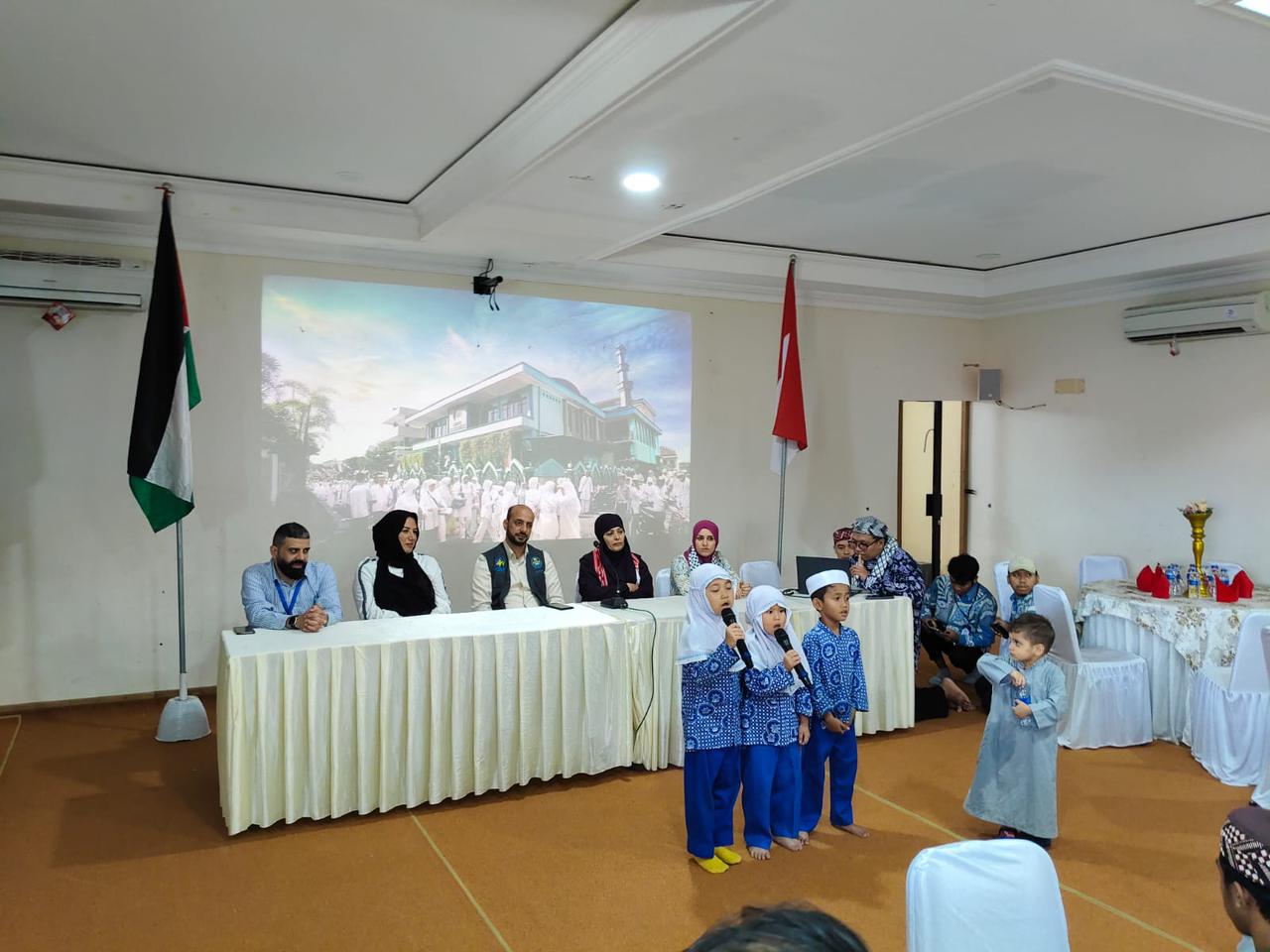 Kunjungan warga Gaza ke Masjid Jogokariyan, Yogyakarta (12/9/2024).  (AGUNG DWI PRAKOSO/RADAR JOGJA)