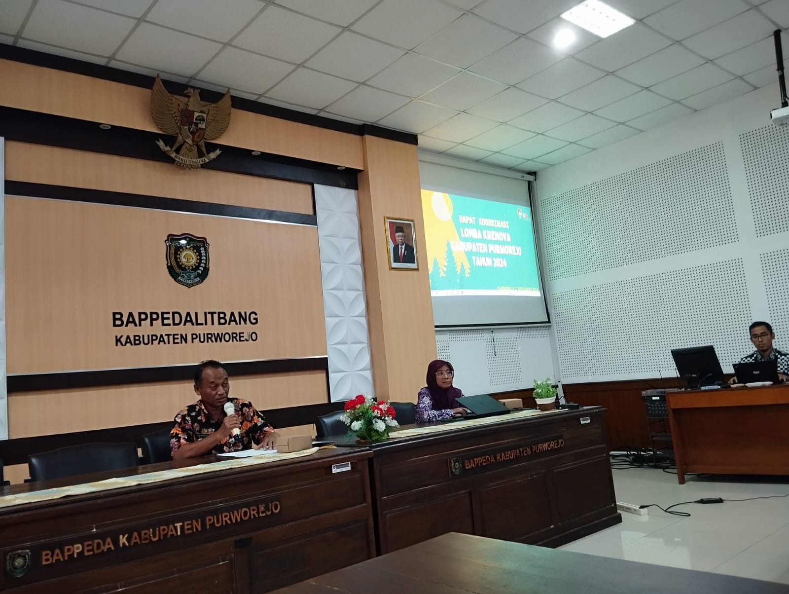 Kegiatan rapat koordinasi penilaian lomba Krenova 2024 bersama para peserta lomba di Ruang Rapat Bappedalitbang  Purworejo, Kamis (12/9/2024) lalu.