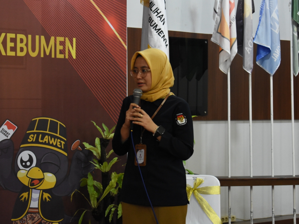 Ketua KPU Kebumen Dzakiyatul Banat.
