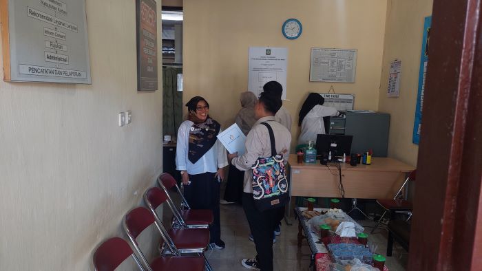 TURUN LAPANGAN: Komisioner KPAI Diyah Puspitarini meninjau pelayanan Puspaga di Kulon Progo Rabu (18/9/2024).