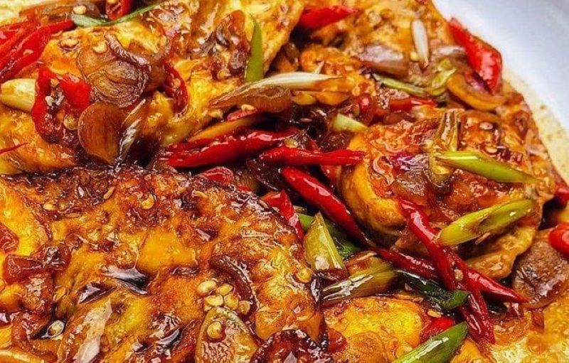 Resep telur kecap pedas.