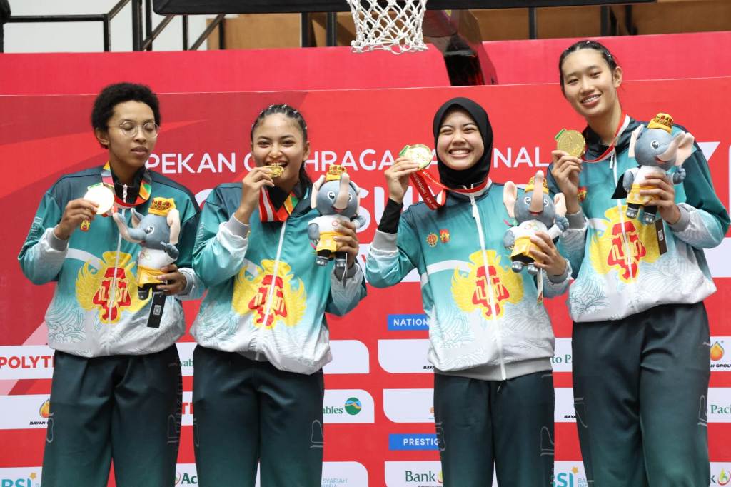 Tim basket 3x3 putri DIY yang diperkuat oleh Lidwina Ruth Rirarti Dwi Saputri, Angelica Jennifer Chandra, Aimee Tampu Francienne, dan Ainayya Nur Azzahra berhasil membuat sejarah bagi kontingen DIY