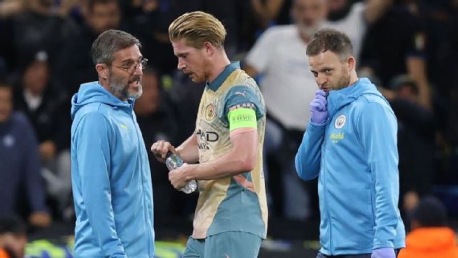 Kevin De Bruyne digantikan di awal babak kedua setelah dinilai mengalami cedera (getty)