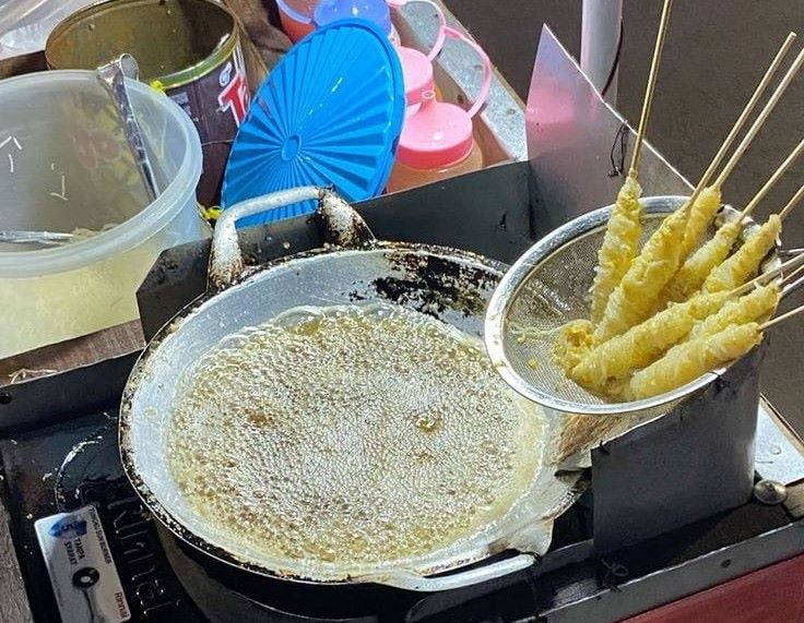Telur gulung (Sumber : Pinterest@Kakiya)